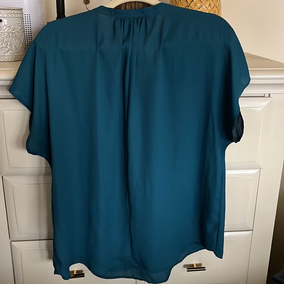 Apt 9 V neck Henley Blouse Size XL - Picture 4 of 6
